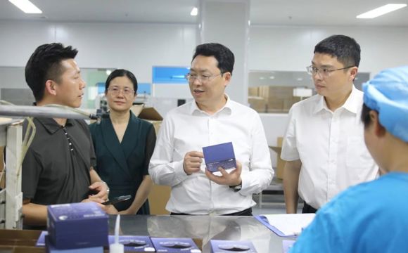 陈远走访调研园区轻纺和生物质材料产业链