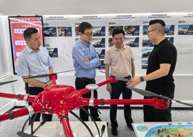 何朝辉带队赴深圳开展招商考察