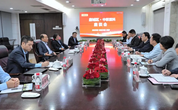 陈远、何朝辉赴长沙拜访中联重科总部