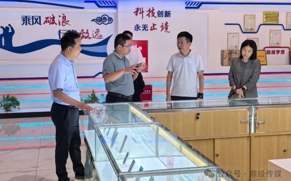 何朝辉带队赴川渝地区开展招商考察