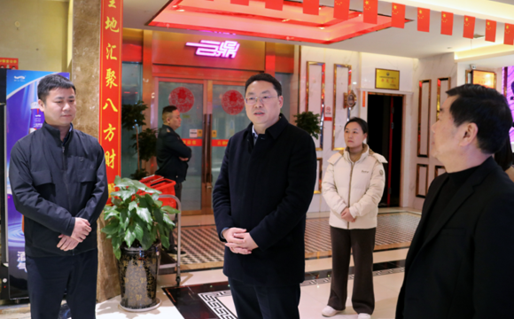 陈远督查元旦期间安全生产和大气污染防治工作