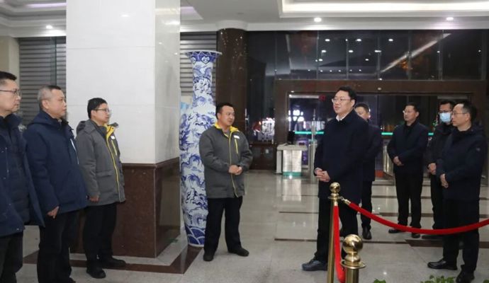 陈远督导低温雨雪冰冻天气应对工作