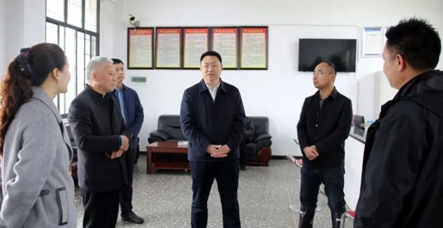 陈远到石公桥镇、镇德桥镇调研春耕生产及树立和践行正确政绩观学习教育工作