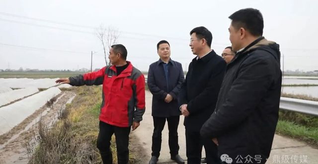 何朝辉督导春耕备耕工作