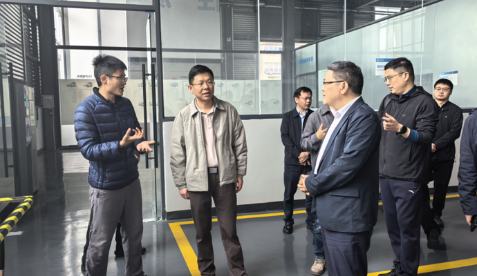 何朝辉赴成渝地区开展精准招商考察