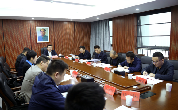 陈远主持召开中联农机项目建设推进会