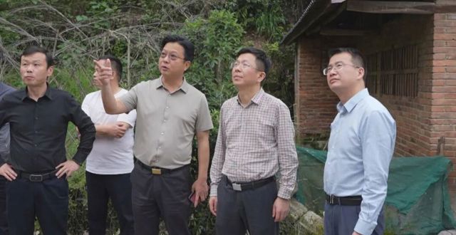 何朝辉督导检查安全生产、地质灾害防治、民生工程建设等工作