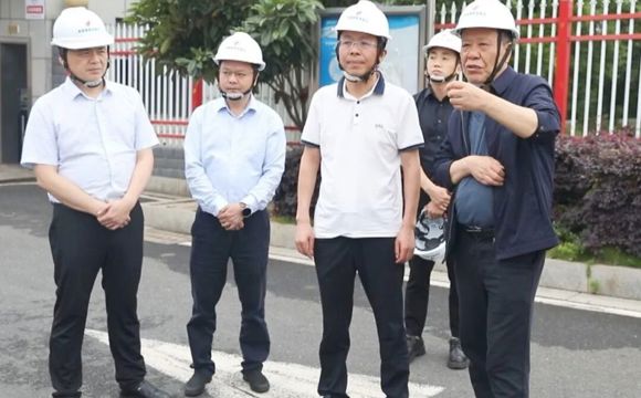 何朝辉深入企业督导检查安全生产工作