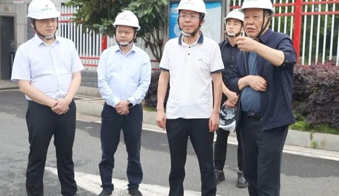 何朝辉深入企业督导检查安全生产工作