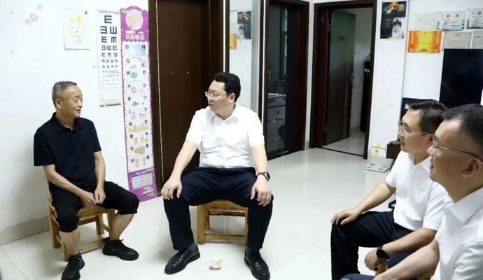 陈远开展“七一”走访慰问并暗访防汛备汛工作