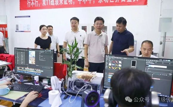 何朝辉走访调研常德高新区重点企业
