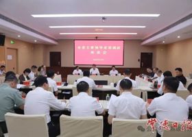 罗毅君在鼎城区调研并召开座谈会